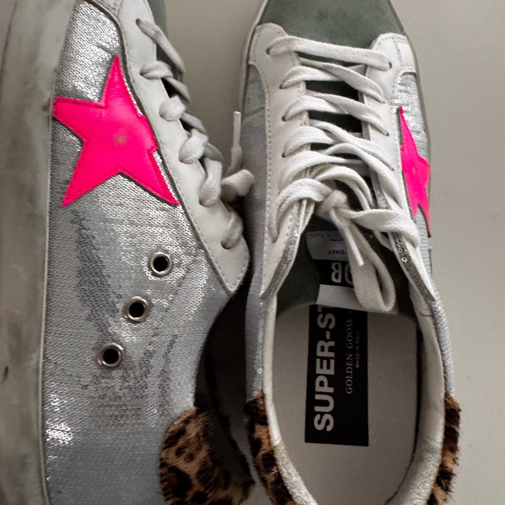 Golden Goose Silver and Neon Pink Star Sneakers EU SIZE 39. 8.5 to 9